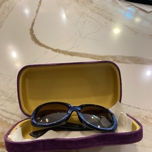 Gucci sun glasses